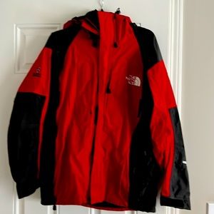 Men’s North Face Summit Series jacket size Small